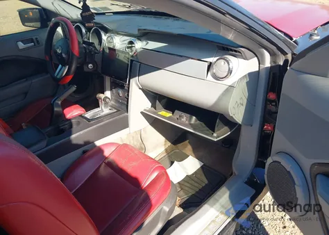 2007 Ford Mustang V6 Deluxe/V6 Premium z USA, uszkodzony, nr VIN 1ZVFT80N675275698